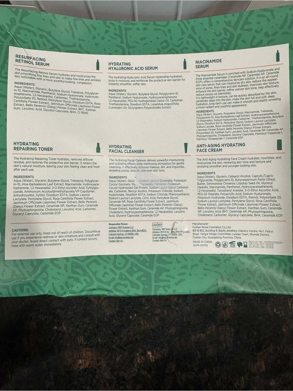 Hydrating Green Skin Care Kit - Cleanser & Exfoliant for Women